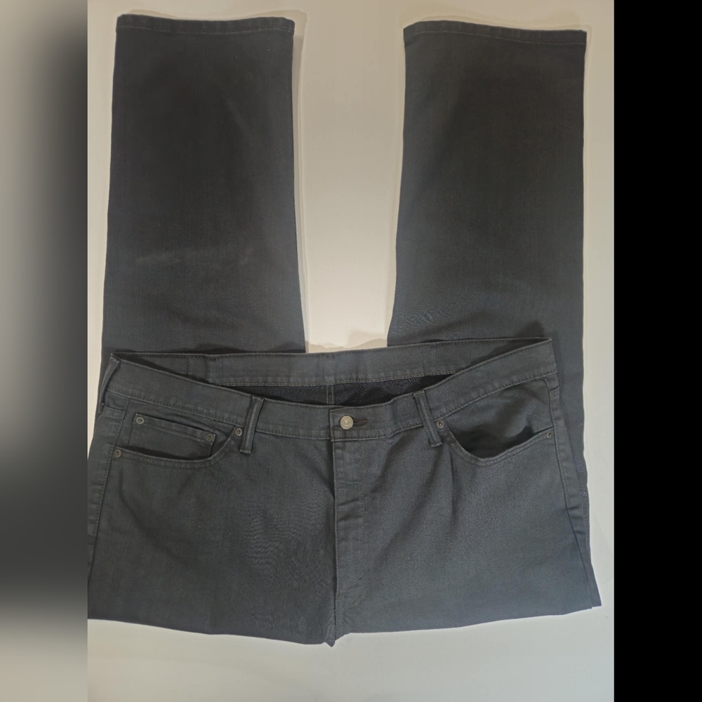 Levis Jeans Mens 44 Waist Large Gray High Rise Straight Leg 541 Essential Denim - Picture 2 of 8